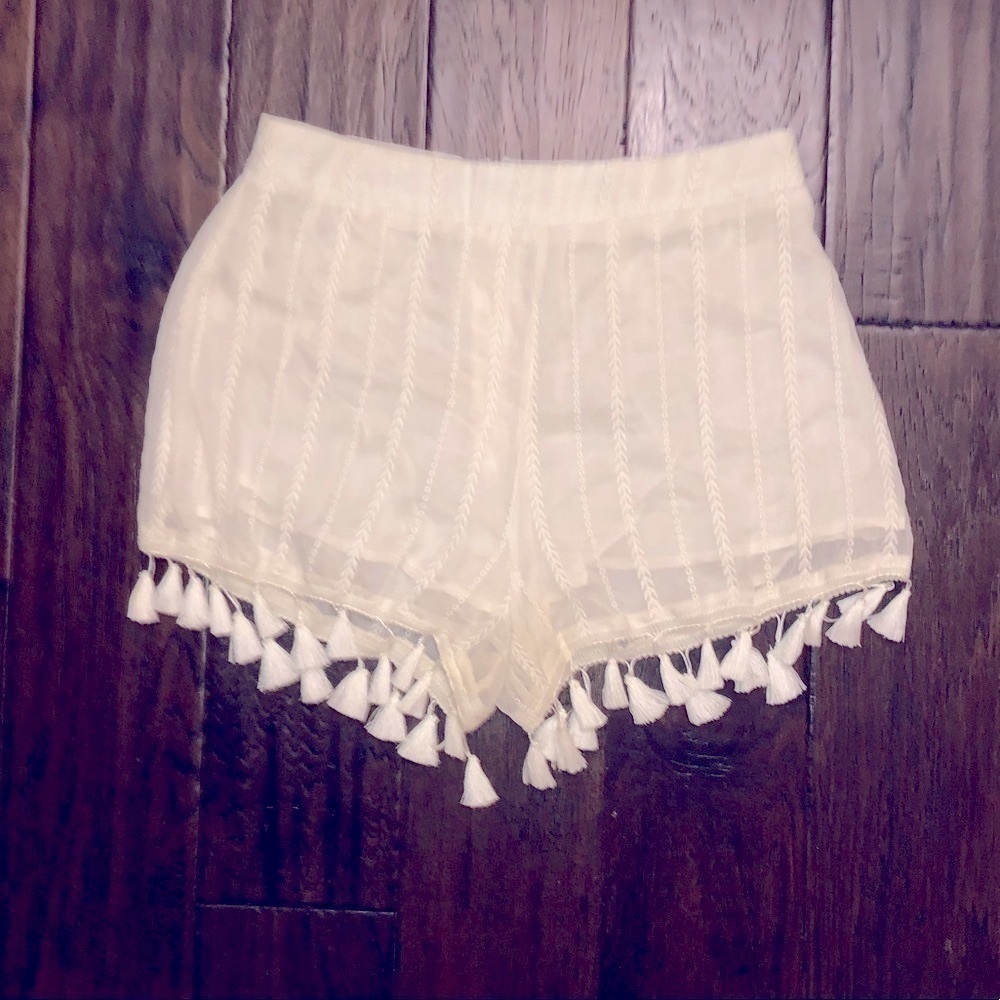 Native Daughters Tassel Hem Shorts Size Small